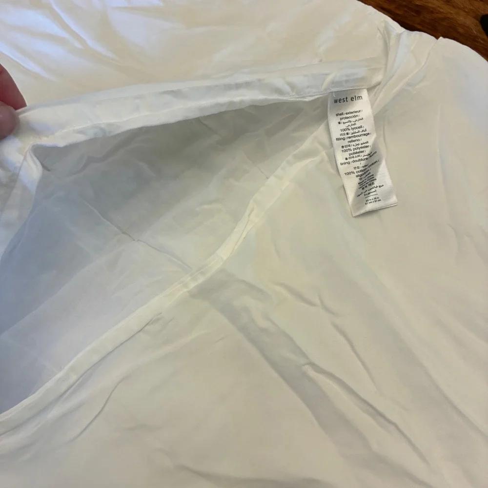 West Elm Pillow Shams King White Quilted Pintuck‎ Lyocell Cotton Pair Bedding